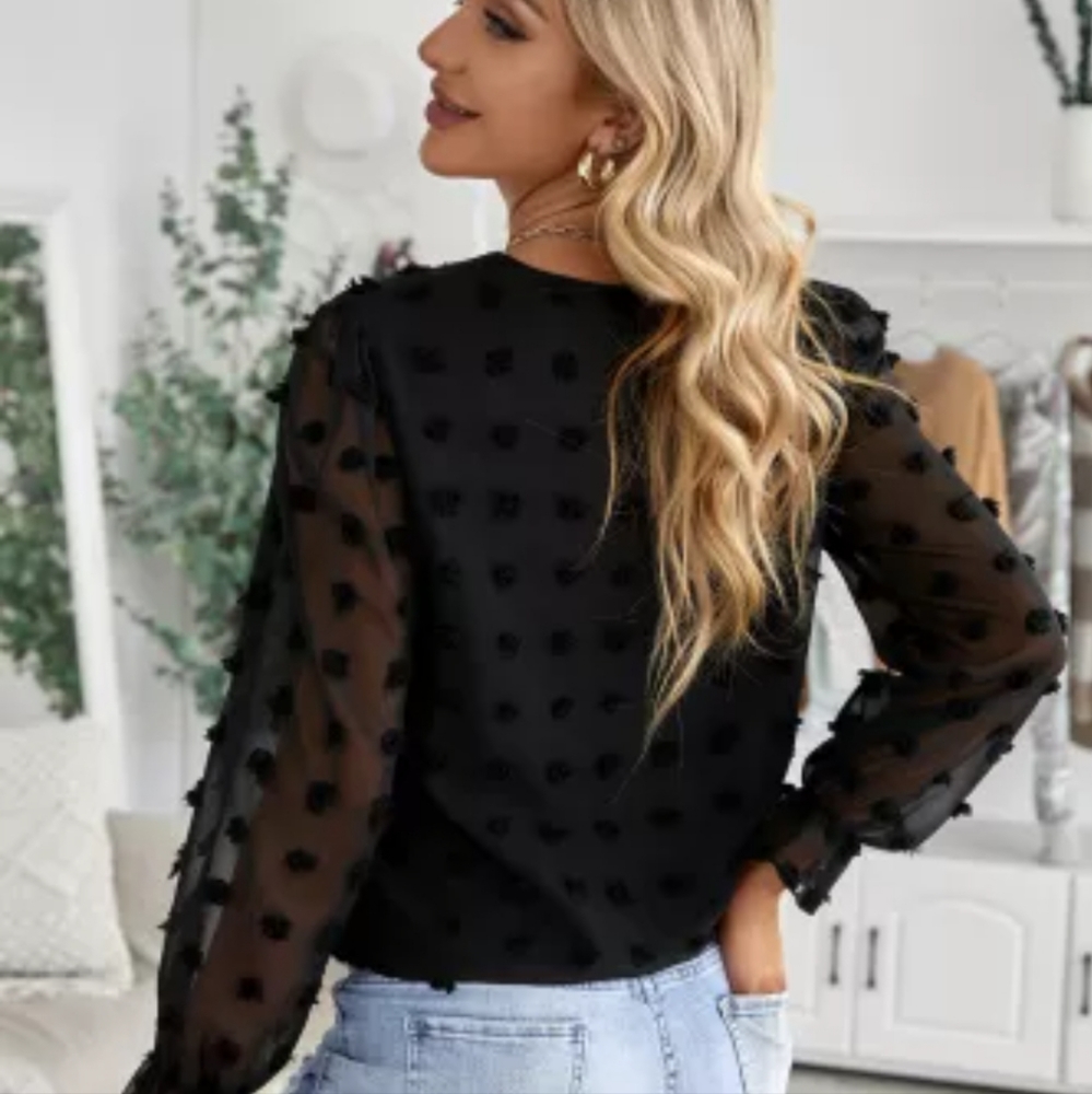 🔥New Deep V swiss dot top - Picture 2 of 14